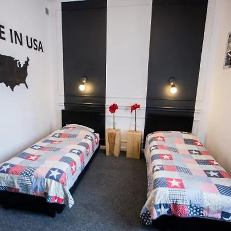 Granada מלון אוסטרוב וילקופולסקי