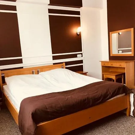 Hotel Granada 3*