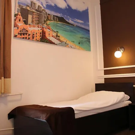 Granada Hotel 3*